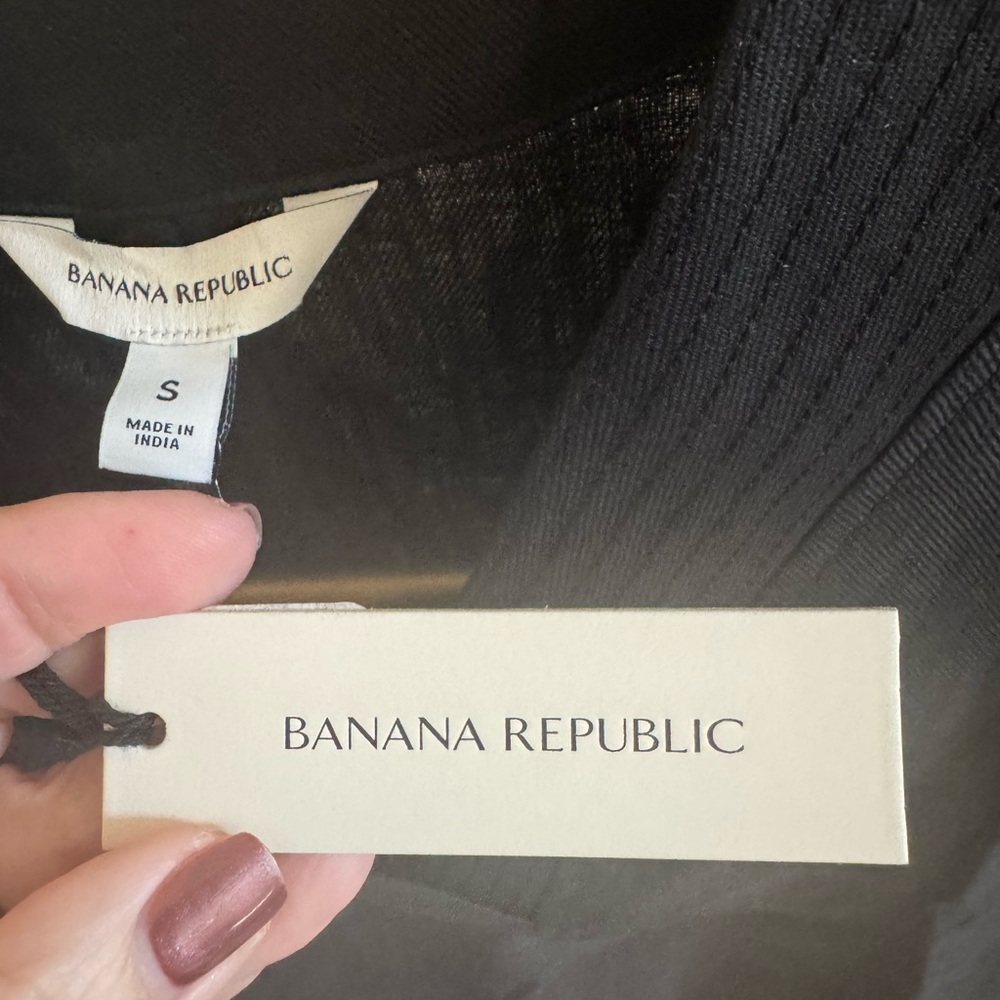 Banana Republic Black Linen Top - Picture 4 of 10